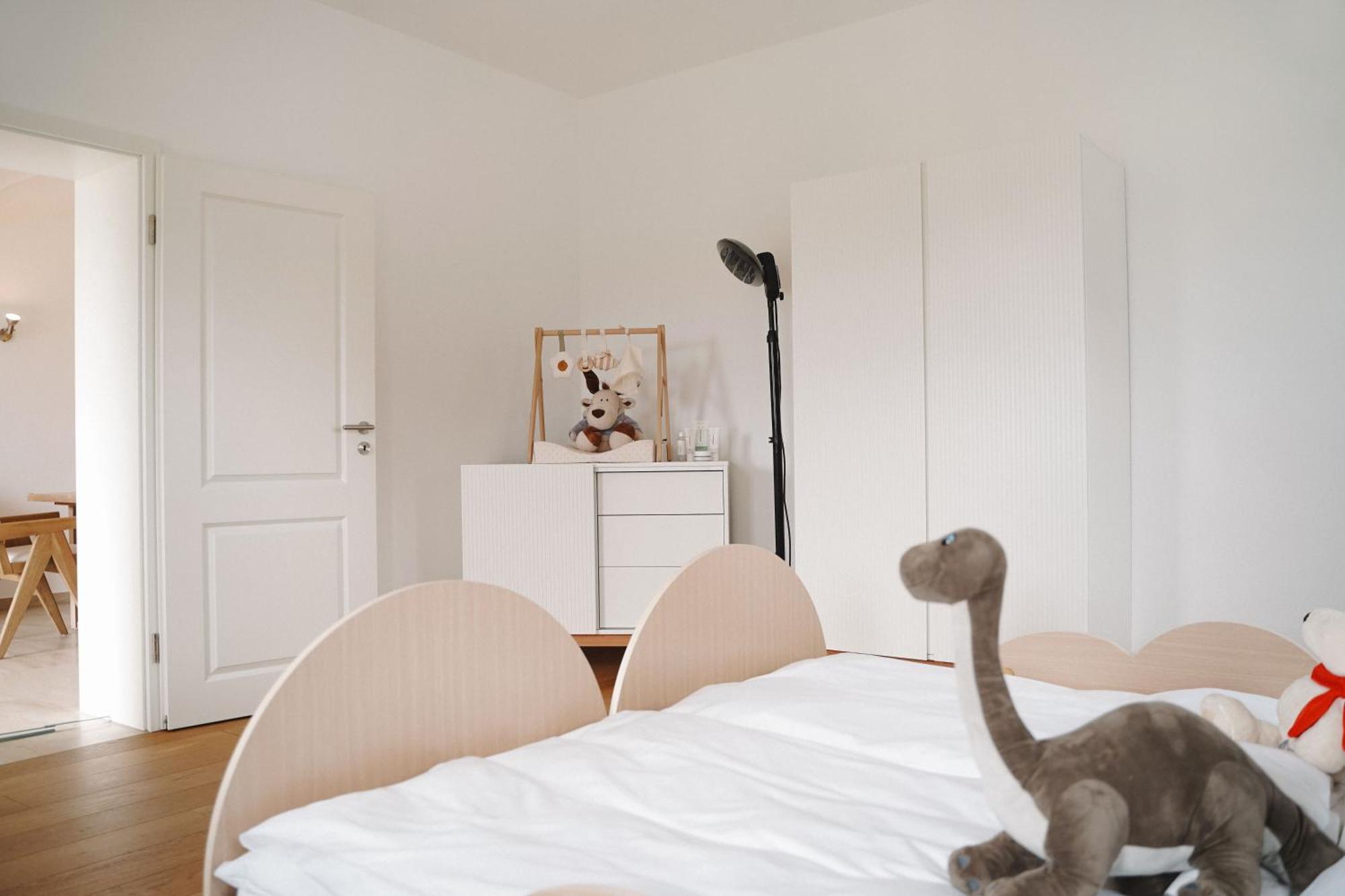 Black Horse Family Apartment - Barrierearm - Pfotenglueck - Familienzeit By Loewenherz Homes Stephanskirchen ภายนอก รูปภาพ