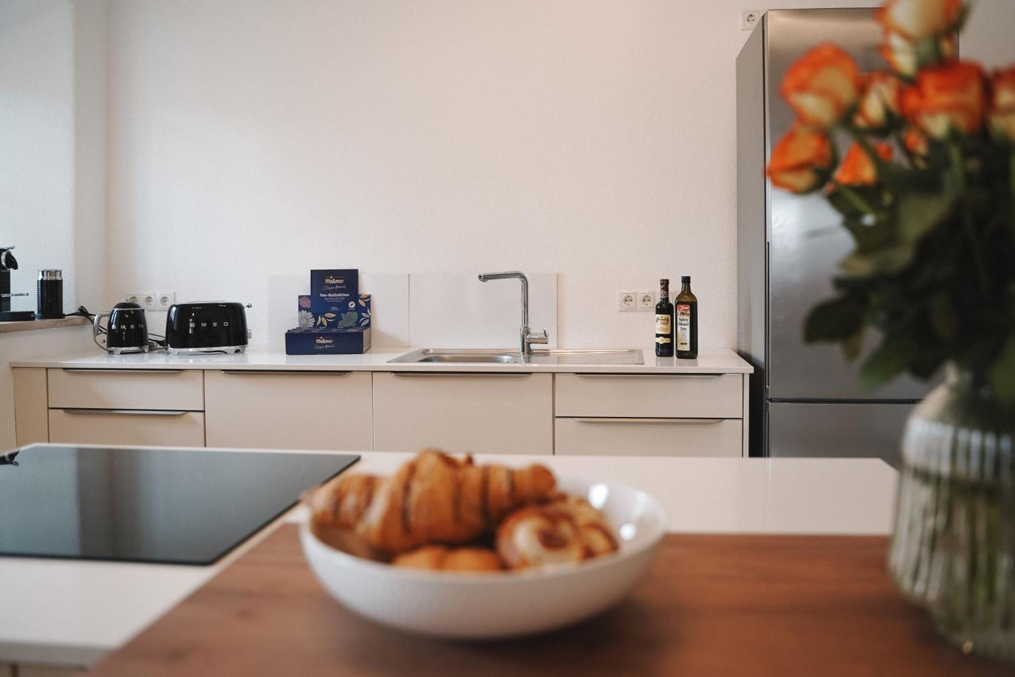 Black Horse Family Apartment - Barrierearm - Pfotenglueck - Familienzeit By Loewenherz Homes Stephanskirchen ภายนอก รูปภาพ